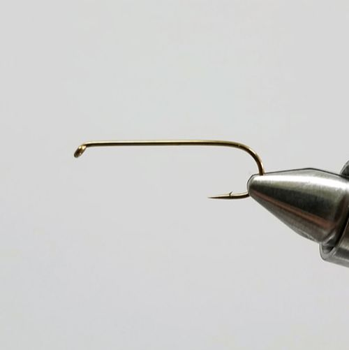 daiichi fly fishing hooks with free shipping 2461 Streamer Hook 2/0 Its unique curved shank and chemically sharpened point ensure excellent hook penetration and realistic fly presentation Daiichi 2461 Long-Shank Aberdeen Streamer