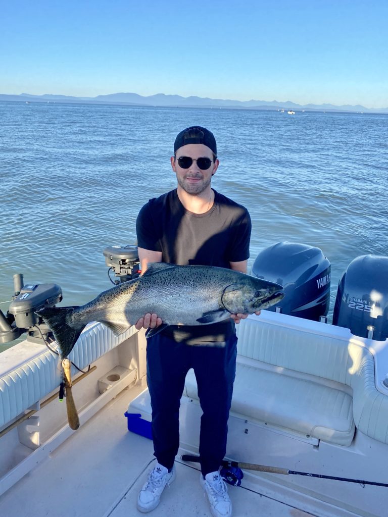 Vancouver_saltwater_fishing_South_Arm_Chinook
